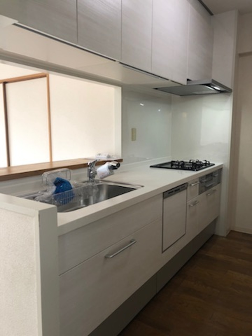 白いキッチンが人気です 大阪で不動産を販売するエイム不動産の事例集